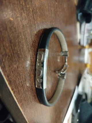 Pulsera Lotus Cuero Negro y Plata