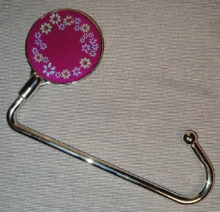 Colgador de bolso con diseño floral