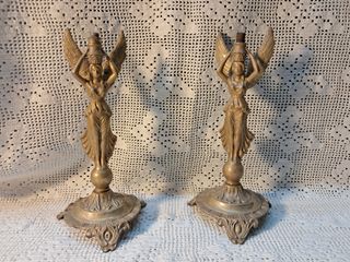 DOS LAMPARAS DIOSAS ALADAS.