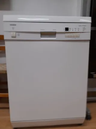 Lavavajillas Siemens Lady of Spain, está muy nuevo