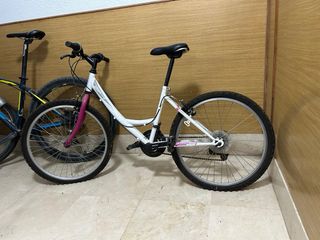 Bicicleta montaña niña/mujer blanca y rosa