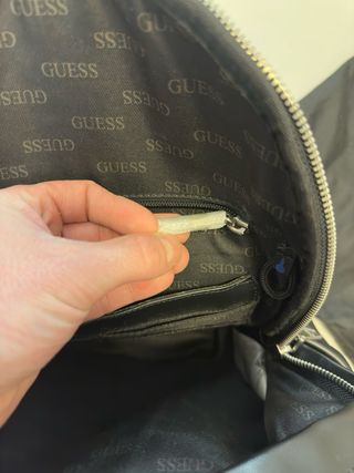 Mochila Guess Negra Cuero