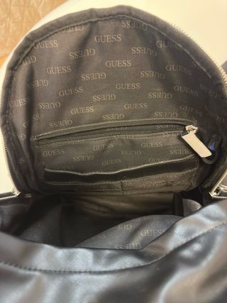 Mochila Guess Negra Cuero