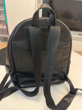 Mochila Guess Negra Cuero