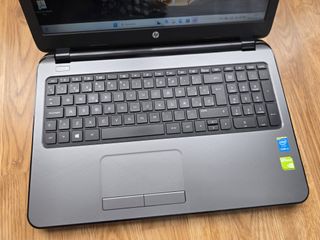 Laptop HP 15 r245ns 480GB SSD como nuevo!