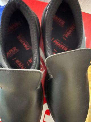 Zapatos de seguridad para mujer.