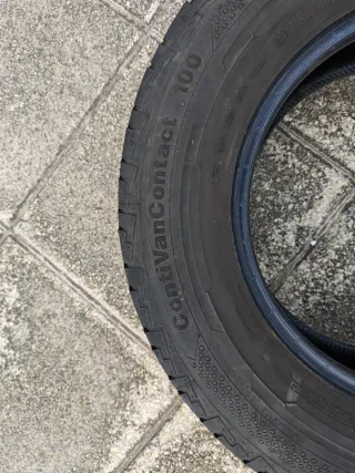 Neumáticos Continental 215/70 R15 C