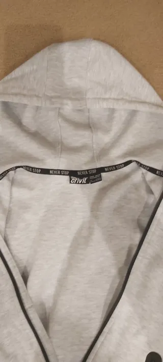 Sudadera con capucha niño gris y negro