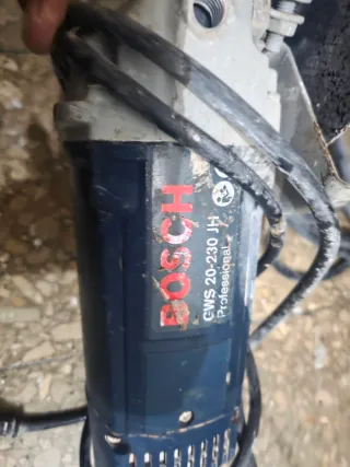Radial Bosch GWS 20-230 JH