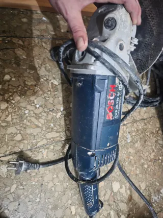 Radial Bosch GWS 20-230 JH