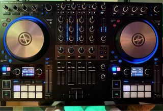 Controladora DJ Native Instruments Traktor S4 MK3