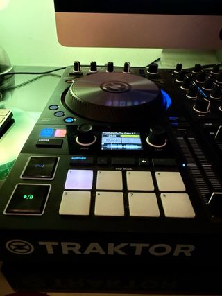 Controladora DJ Native Instruments Traktor S4 MK3