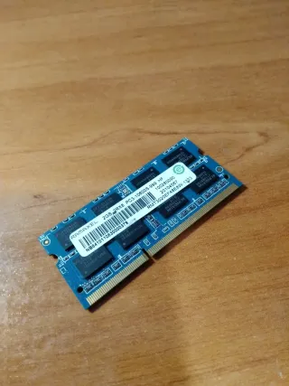 Memoria RAM DDR3 2GB Portátil PC3-10600