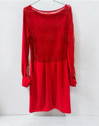 Vestido rojo elegante mujer