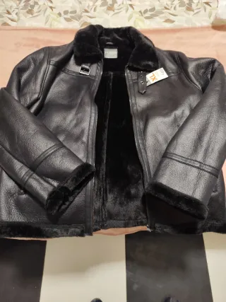 Cazadora negra forrada talla XL