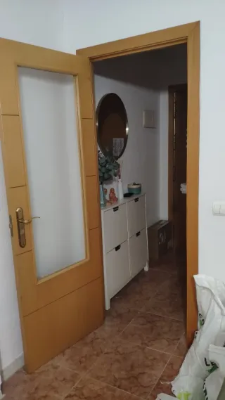 Puertas de interior madera (5 sin cristal, 2 con)