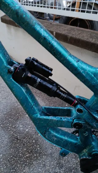 Bici Enduro YT Capra CAMBIO por EBIKE