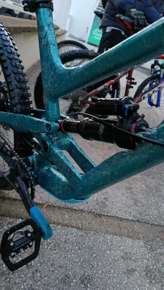 Bici Enduro YT Capra CAMBIO por EBIKE