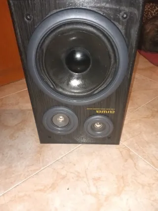 Altavoz Aiwa Negro