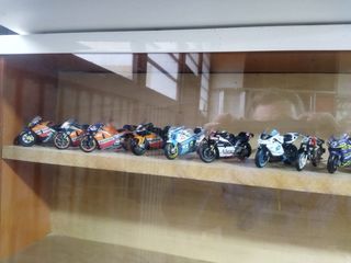 Motos de colección a escala