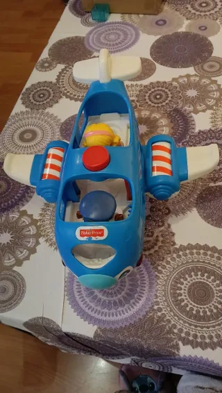 Avión Fisher Price con figuras
