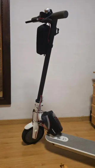 Xiaomi M365. Patinete + Accesorios