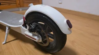 Xiaomi M365. Patinete + Accesorios