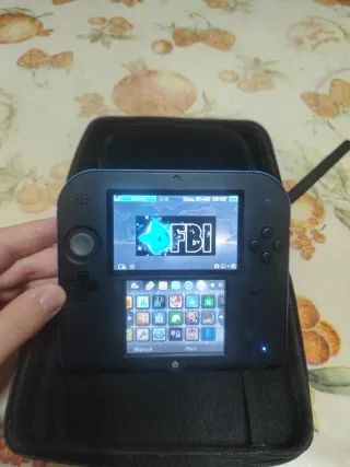 Nintendo 2DS Azul y Negra