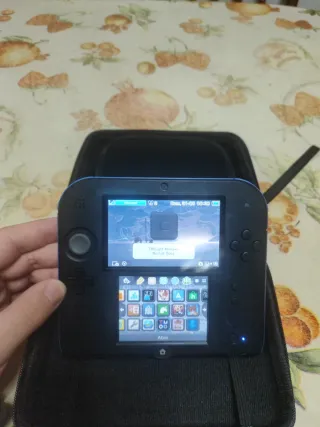 Nintendo 2DS Azul y Negra