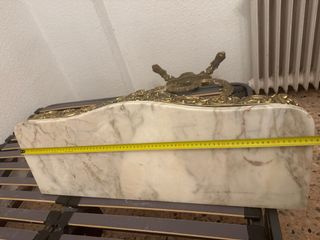 Mesa antigua de pasillo