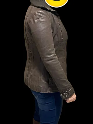 Chaqueta de cuero marrón