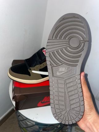 Nike Air Jordan 1 Low Travis Scott Marrón Negro