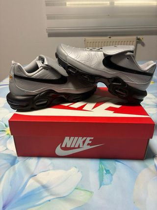 Nike Air Max Plus Talla 42 (26.5cm)