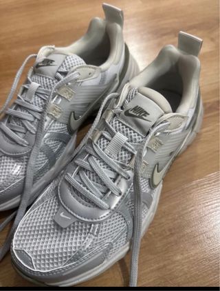 Nike V2K Mujer Plata/Blanco Nuevas
