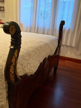 Cama antigua isabelina de caoba