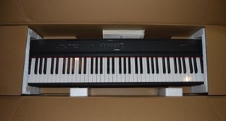 Yamaha P-125B Teclado Electrónico