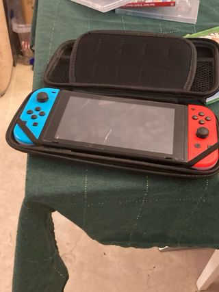 Nintendo Switch Azul y Rojo