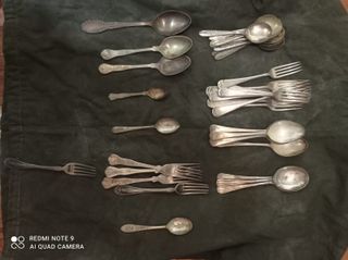 Cubiertos de plata bañada