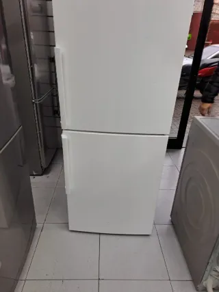 ◇Nevera bosch 2.centímetros◇