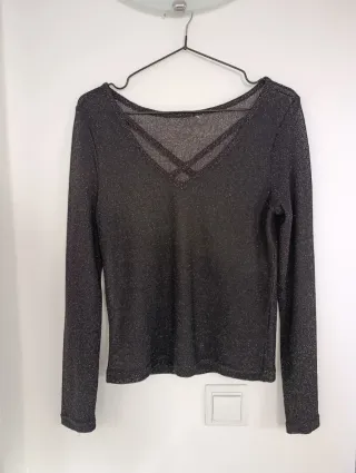 Camiseta manga larga cuello pico