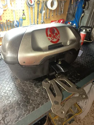 Maleta y soporte Suzuki V-Strom Original