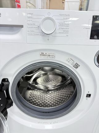 Nevera Candy 185x60cm y Lavadora Beko 8kg