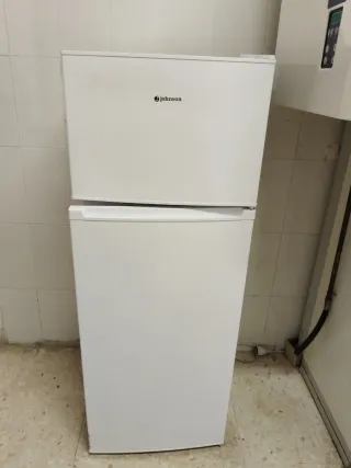 Nevera Johnson con congelador