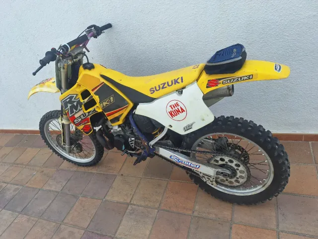 Suzuki RM 250 Cross