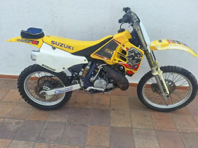Suzuki RM 250 Cross