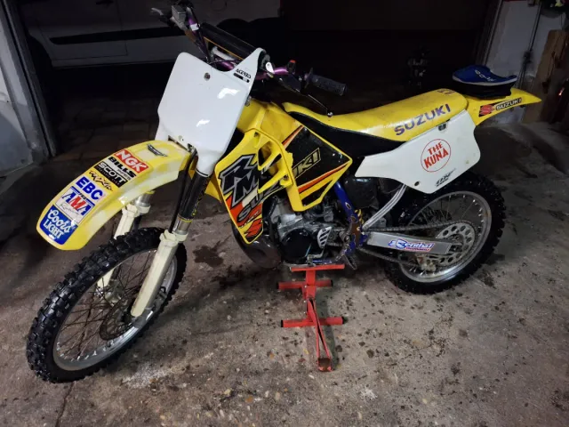 Suzuki RM 250 Cross