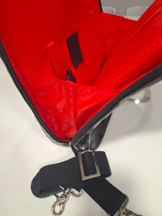 Bolso Maletín Negro Efecto Cocodrilo