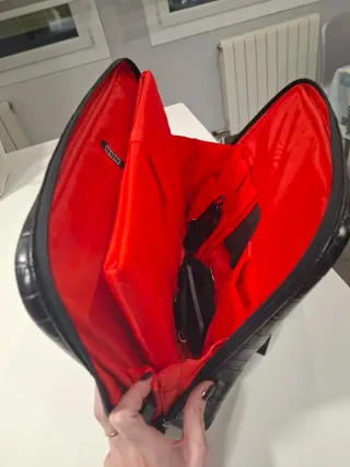 Bolso Maletín Negro Efecto Cocodrilo