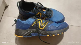 Zapatillas New Balance Azul y Amarillo