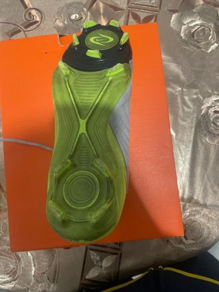 Botas de tacos Nike Phantom como nuevas